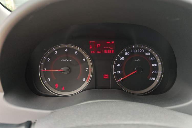 Used Hyundai Verna (older generation) 2010 Sedan 1.4L Automatic Fashionable GT Model Instrument Cluster