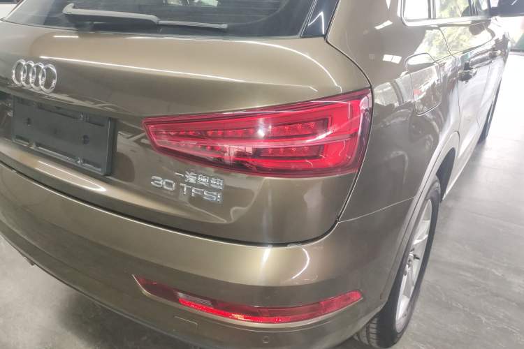 Used Audi Q3 2018 30th Anniversary Edition 30 TFSI Fashion Model Right Rear Taillight