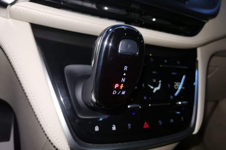 Used Buick GL8 2023 ES Lu Zun Luxury Model
