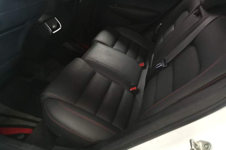 Used Geely Auto Binray 2019 200T Manual Binchi Edition
