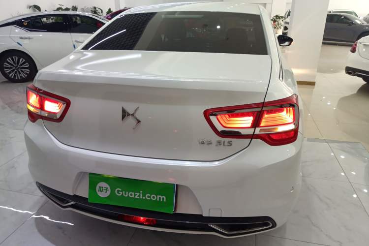 Used DS 5LS 2015 1.6T Luxury Edition THP160