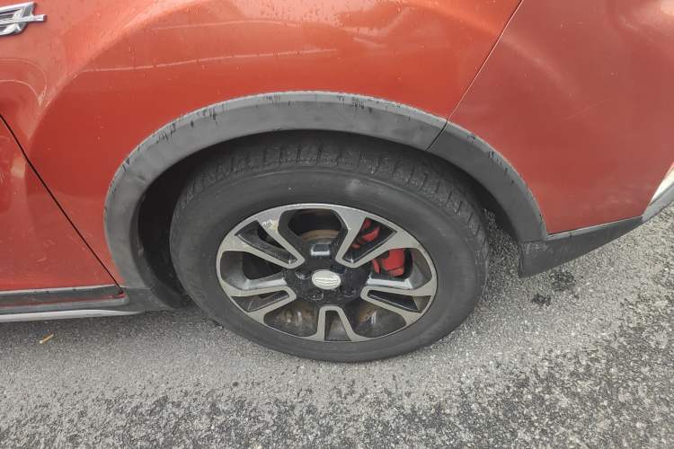 Used Geely Auto Vision X3 2017 1.5L Automatic Luxury Model Right Front Wheel Hub