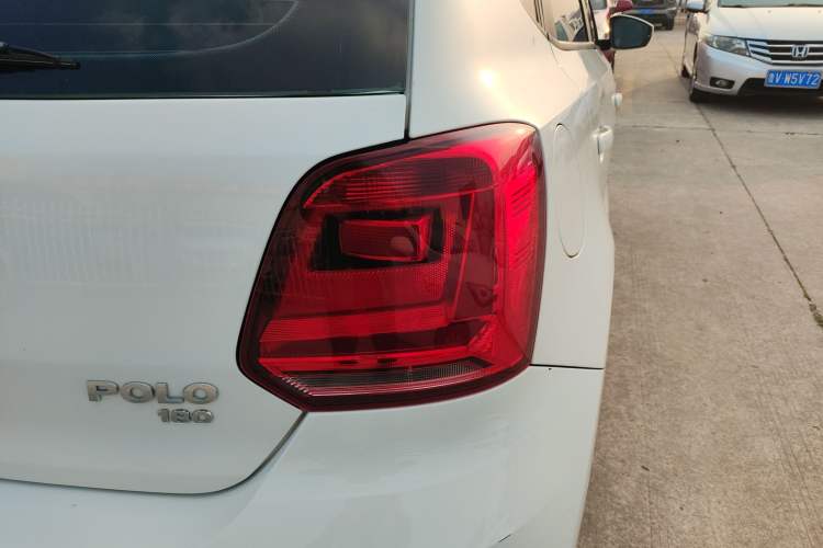 Used Volkswagen Polo 2016 1.6L Automatic Comfort Model Right Rear Taillight