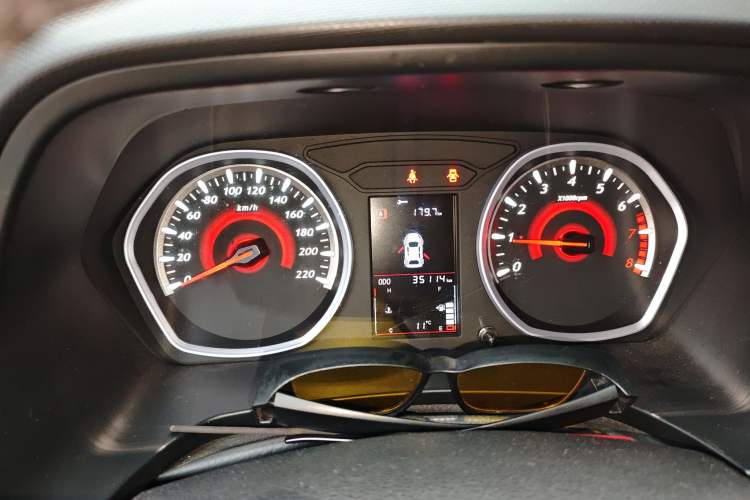 Used Soueast DX3 2018 1.5L Manual Luxury Model
