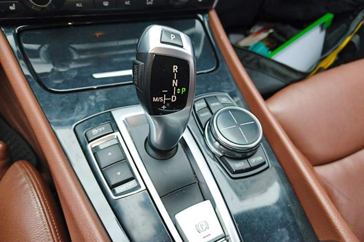 Used BMW 5 Series GT 2013 535i Leading Model Gear Lever