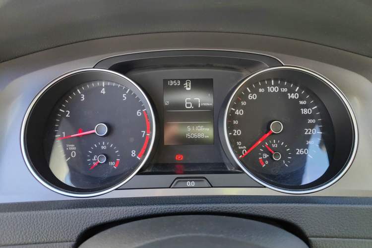 Used Volkswagen Golf 2014 1.6L Manual Fashion Edition