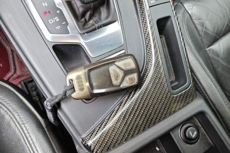 Used Audi A4L 2019 40 TFSI Fashion Version China V Vehicle Key