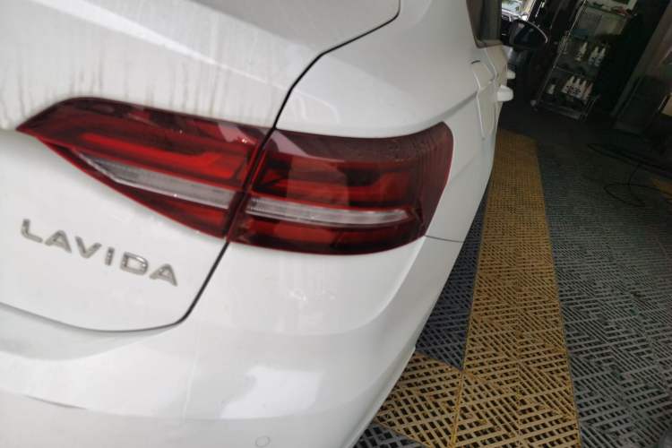Used Volkswagen Lavida 2024 1.5L Automatic DeYi Edition Right Rear Taillight