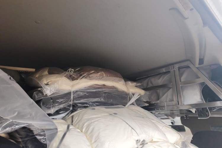 Used SAIC MAXUS Xintu V80 2019 2.5T Classic Edition AMT Aoyuntong Facelifted Long Wheelbase Mid-Height 7-Seater
