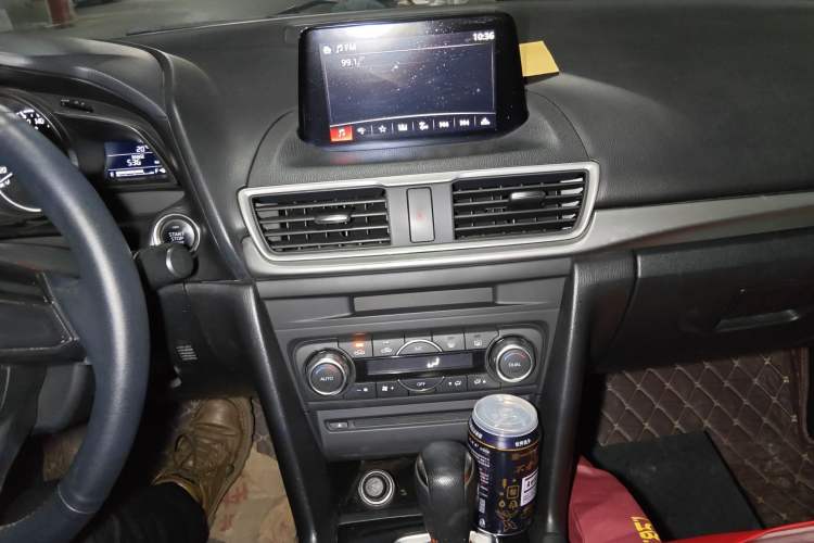 Used Mazda 3 Axela 2017 Sedan 1.5L Automatic Luxury Model Emission Standard China V