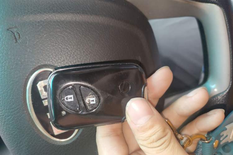 Used BYD S6 2014 2.0L Manual Luxury 5-Seater