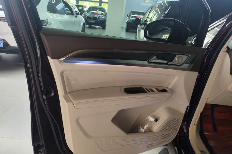 Used Volkswagen Viloran 2020 330TSI Luxury Edition