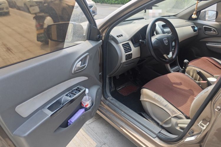 Used Baojun 630 2012 1.5L DVVT manual comfort version
