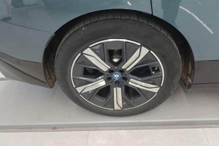 Used BMW iX 2022 xDrive40