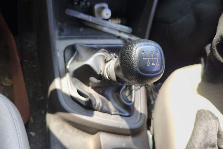 Used Wuling Hongguang V 2019 1.5L Base Version China VI LAR Gear Lever