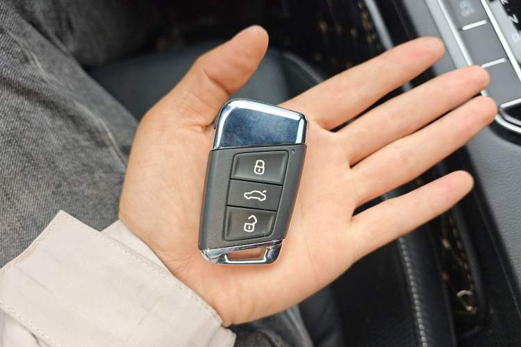 Used Volkswagen FAW-Volkswagen CC 2020 330TSI Glamour Edition China VI Standard Vehicle Key