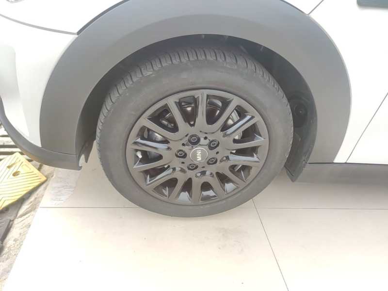 Used MINI 2023 1.5T ONE — 22