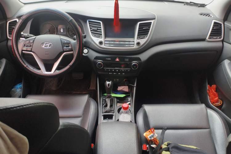 Used Hyundai Tucson 2018 1.6T Dual-Clutch Two-Wheel Drive 15th Anniversary Special Edition
