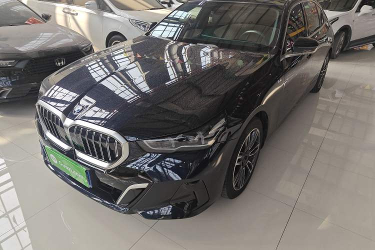 Used BMW 5 Series 2025 525Li M Sport Package