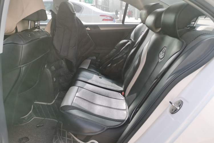 Used Volkswagen Sagitar 2012 1.6L Automatic Fashion Edition
