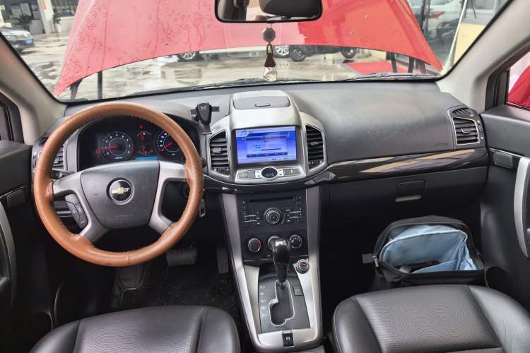 Used Chevrolet Captiva 2014 2.4L Two-Wheel Drive Urban Version 7 Seats
