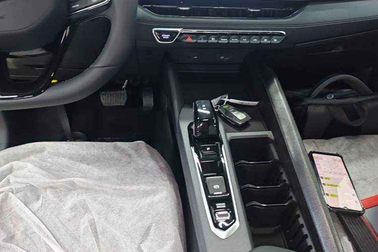 Used Geely Auto Binray 2024 Binrui COOL 1.5T DCT Longteng Edition Gear Lever