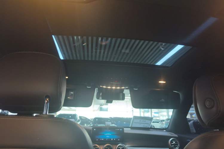 Used Mercedes-Benz GLC 2022 GLC 300 L 4MATIC Dynamic Edition Prestige Model Headliner