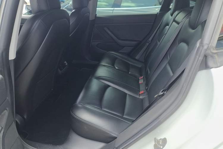 Used Tesla Model 3 2019 Standard Range Rear-Wheel Drive Upgraded Version (60 kWh)
