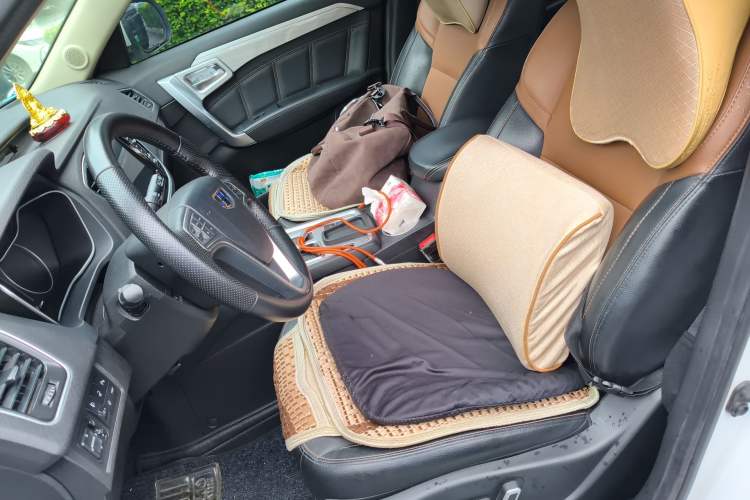 Used Geely Auto Vision X6 2016 1.3T CVT Flagship Model
