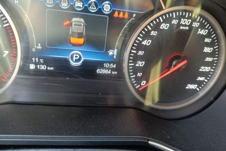 Used Hongqi H5 2019 30TD Dynamic Edition Odometer Close Up