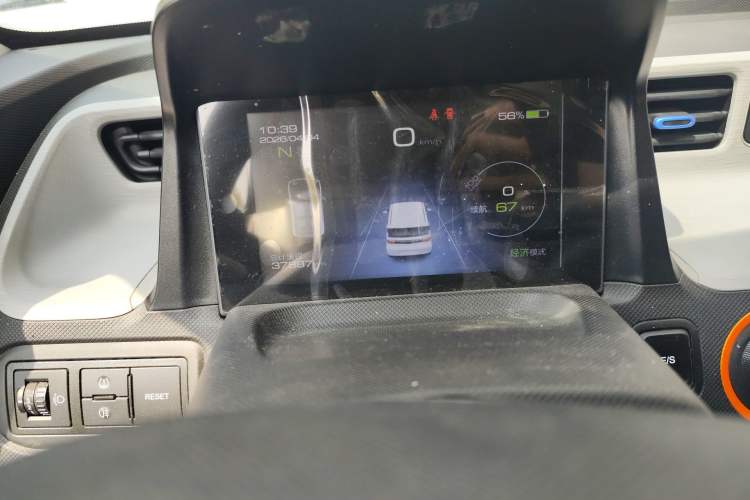 Used Wuling Hongguang MINIEV 2021 Macaron Fashion Model Lithium Iron Phosphate
