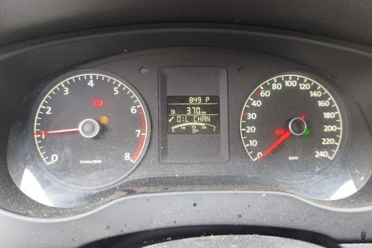 Used Volkswagen Sagitar 2014 Revised Version 1.6L Automatic Comfort Edition Instrument Cluster