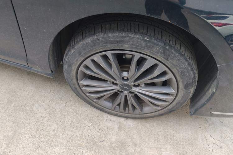 Used Dongfeng Aeolus Yixuan MAX 2021 1.5T Ultra-Stylish Trendsetter Edition
