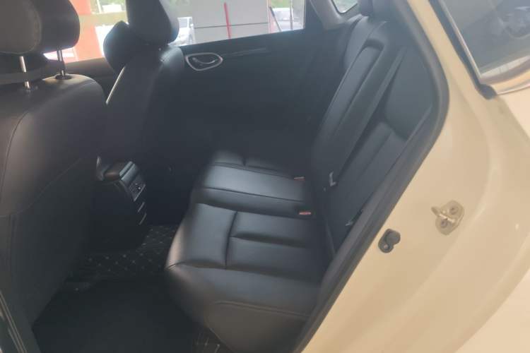Used Nissan Sylphy 2021 Classic 1.6XL CVT Luxury Edition Left Rear Seat