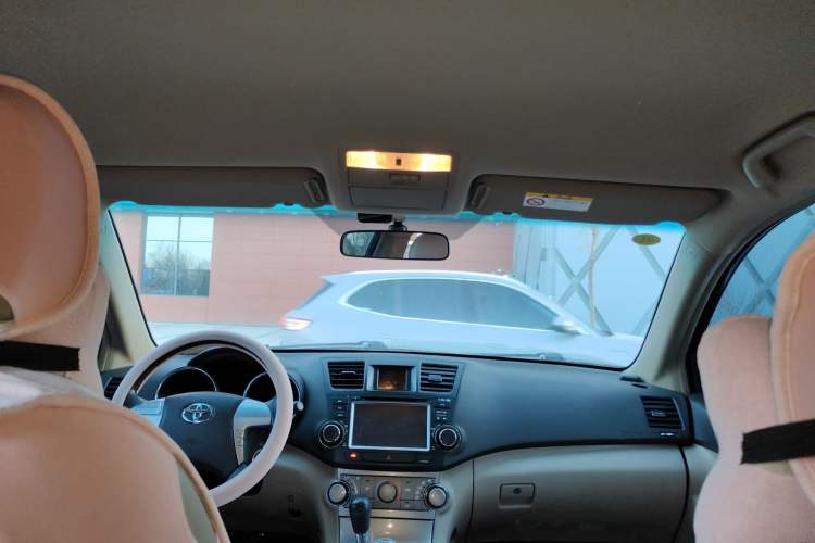 Used Toyota Highlander 2012 2.7L 2WD 5-Seater Elite Edition
