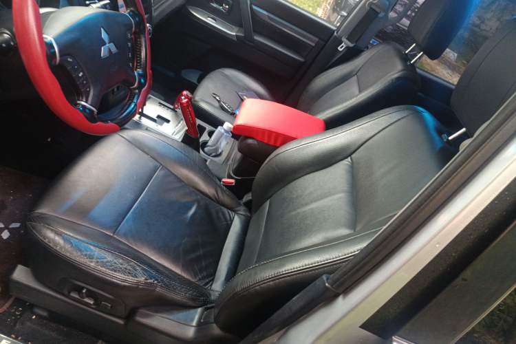 Used Mitsubishi Pajero 2012 3.0L Elite Upgrade Edition
