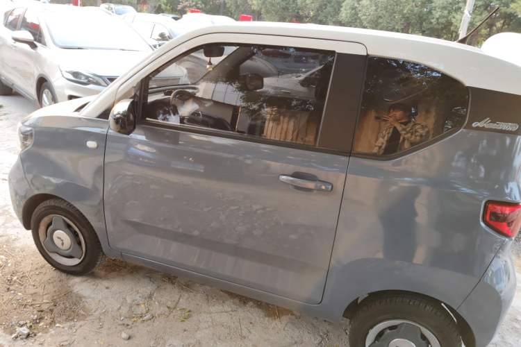 Used Wuling Hongguang MINIEV 2022 Macaron Premium Model – Lithium Iron Phosphate
