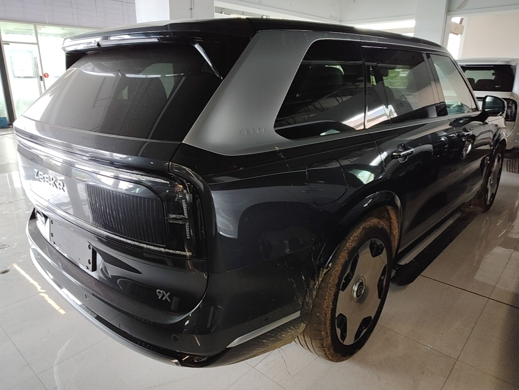Zeekr 9X 2025 Ultra Edition 70kWh — снимка 6