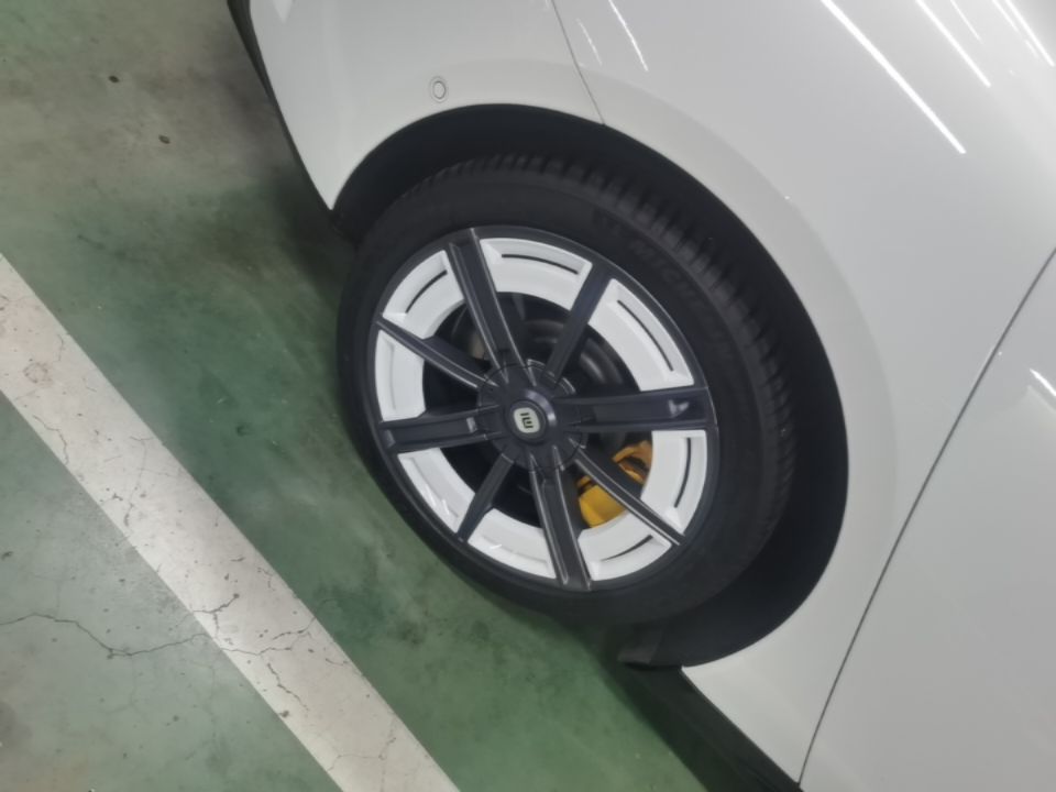 Xiaomi Auto SU7 2024 Rear-Drive Long-Range Intelligent Driving Version — снимка 11
