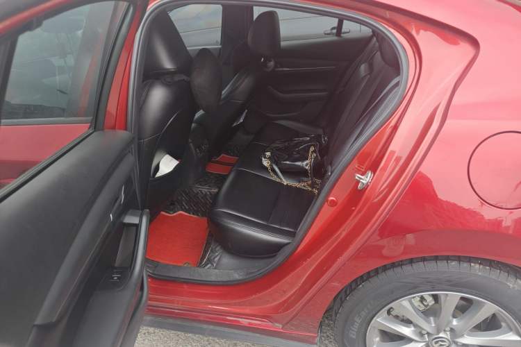 Used Mazda 3 Axela 2020 1.5L Automatic Luxury Version Left Rear Seat