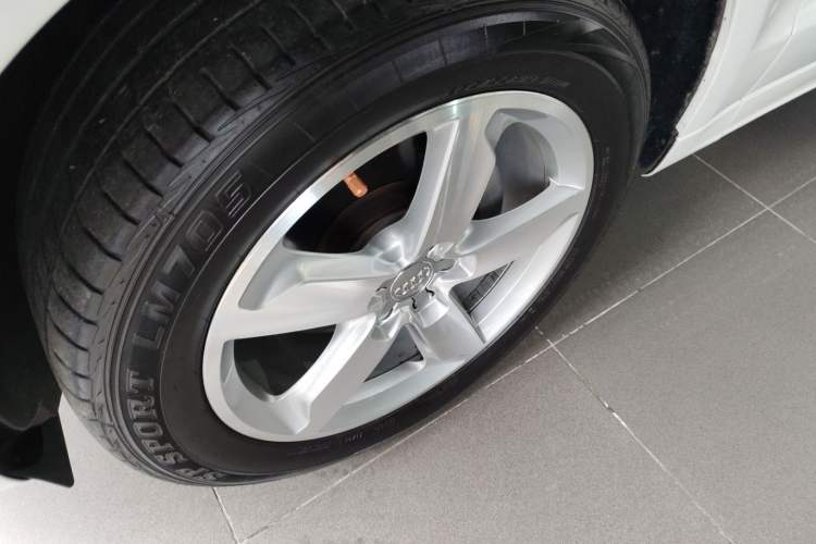 Used Audi Q5 2017 Plus 40 TFSI Ambition Model
