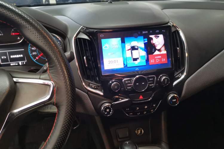 Used Chevrolet Cruze 2018 320 Automatic Pioneer Sunroof Edition