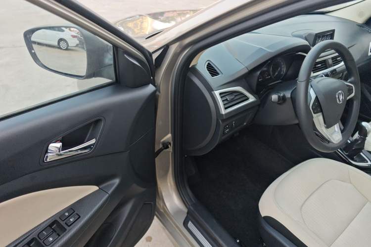 Used Changan Alsvin V7 2016 1.6L Manual LeShang Model China V Standard
