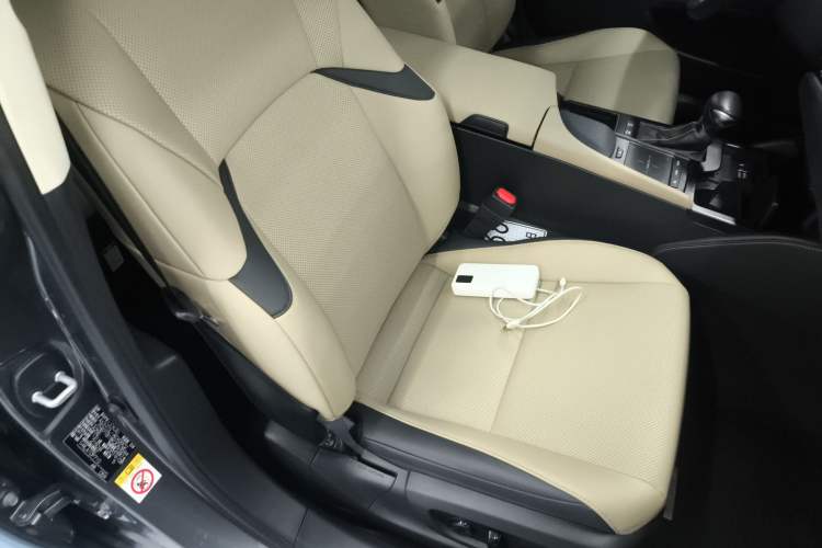 Used Lexus ES 2018 300h Premier Edition China VI Standard