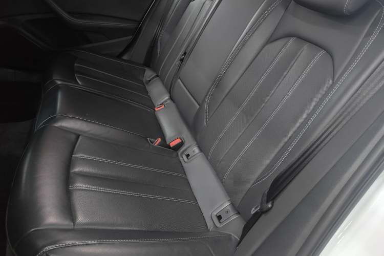 Used Audi A4L 2023 40 TFSI Fashion Dynamic Model