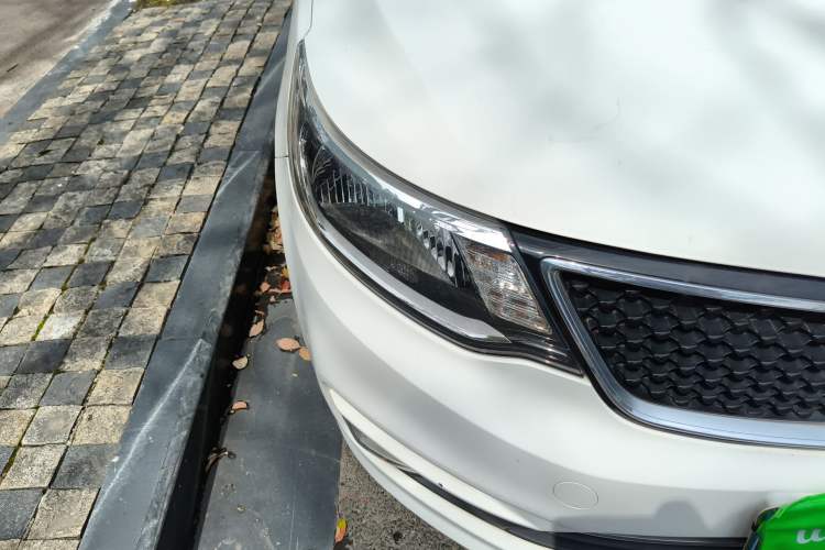 Used Kia K2 2015 Sedan 1.4L Automatic GLS