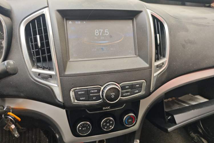 Used HYOSOW H3 2017 1.5L Manual Comfort Sunroof Version Audio And AC Panel