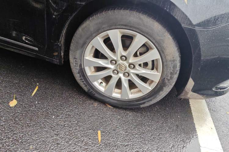 Used Buick LaCrosse 2013 2.4L SIDI Leading Comfort Version