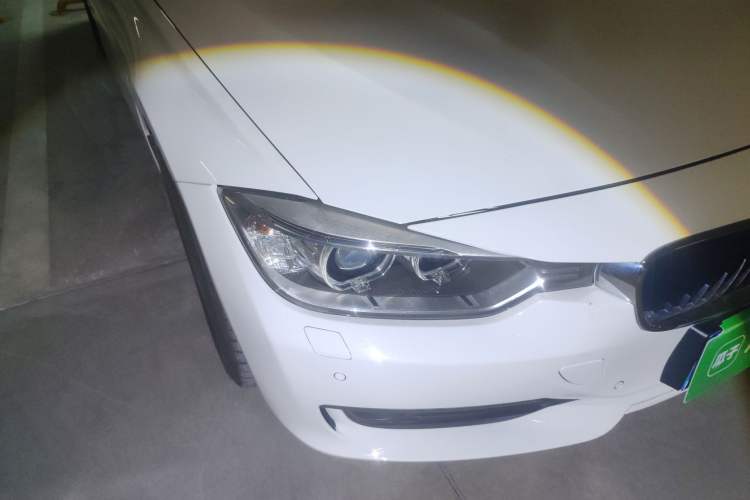 Used BMW 3 Series 2015 320i Luxury Line Stylish Edition
