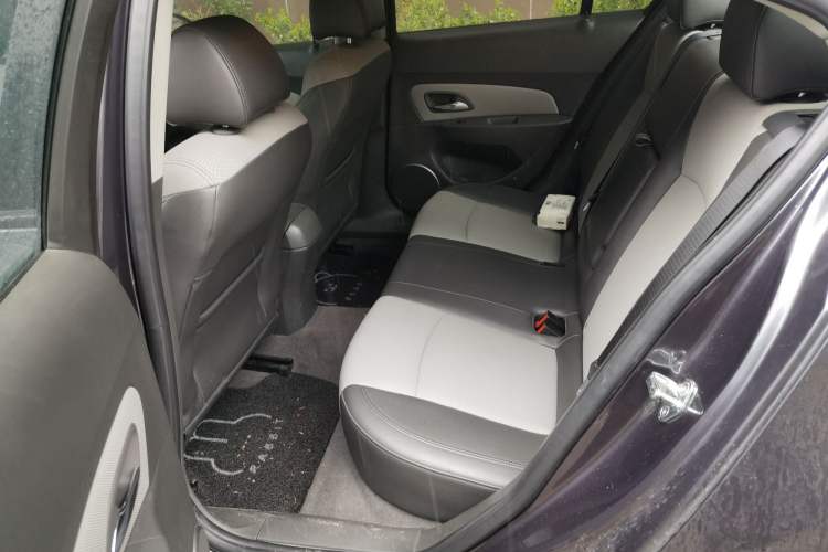 Used Chevrolet Cruze 2013 1.6L SE MT
